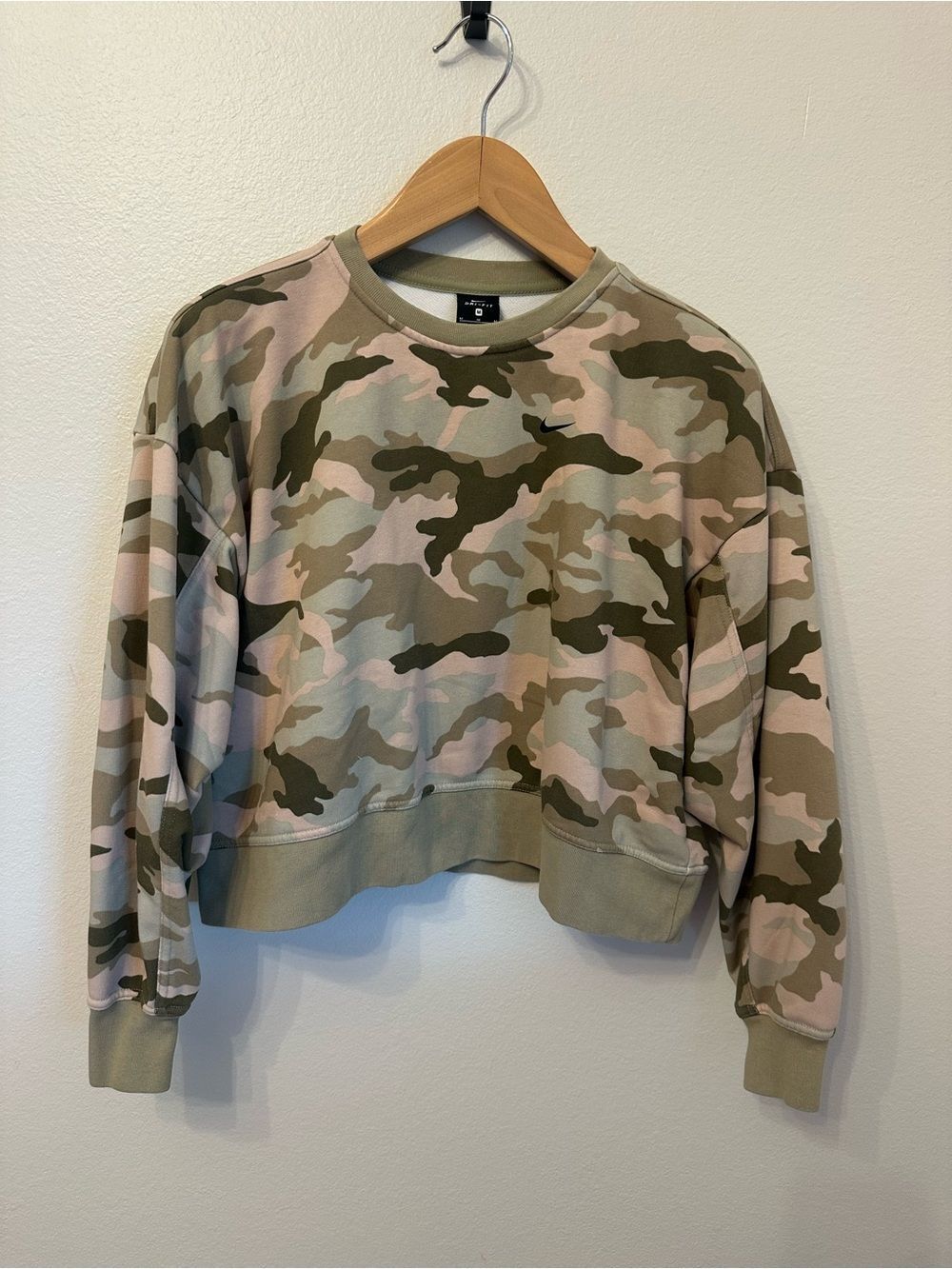 Nike Camo Cropped Pullover Sweatshirt